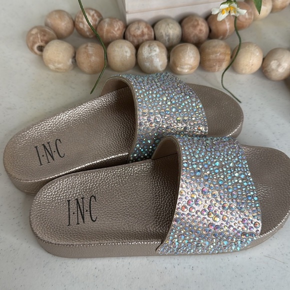 I.N.C. International Concepts Women s Peymin Pool Slides Sz 6 - Picture 3 of 7